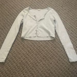 brandy melville light grey top